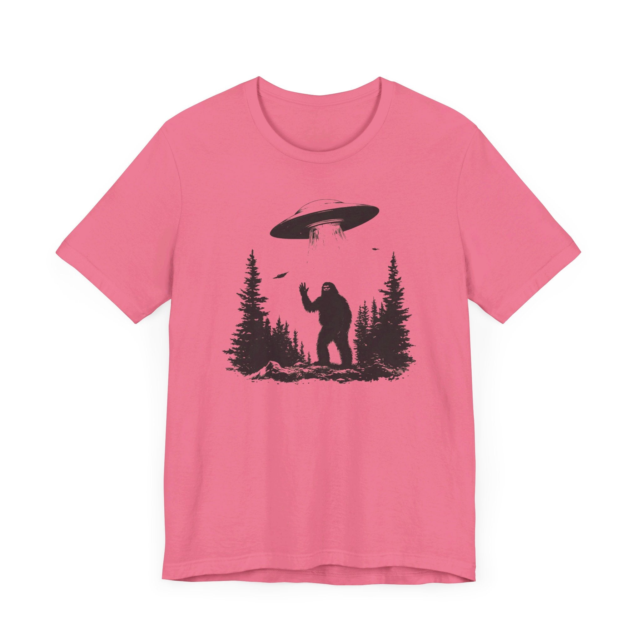 Bigfoot UFO Encounter T-Shirt Funny Alien Design