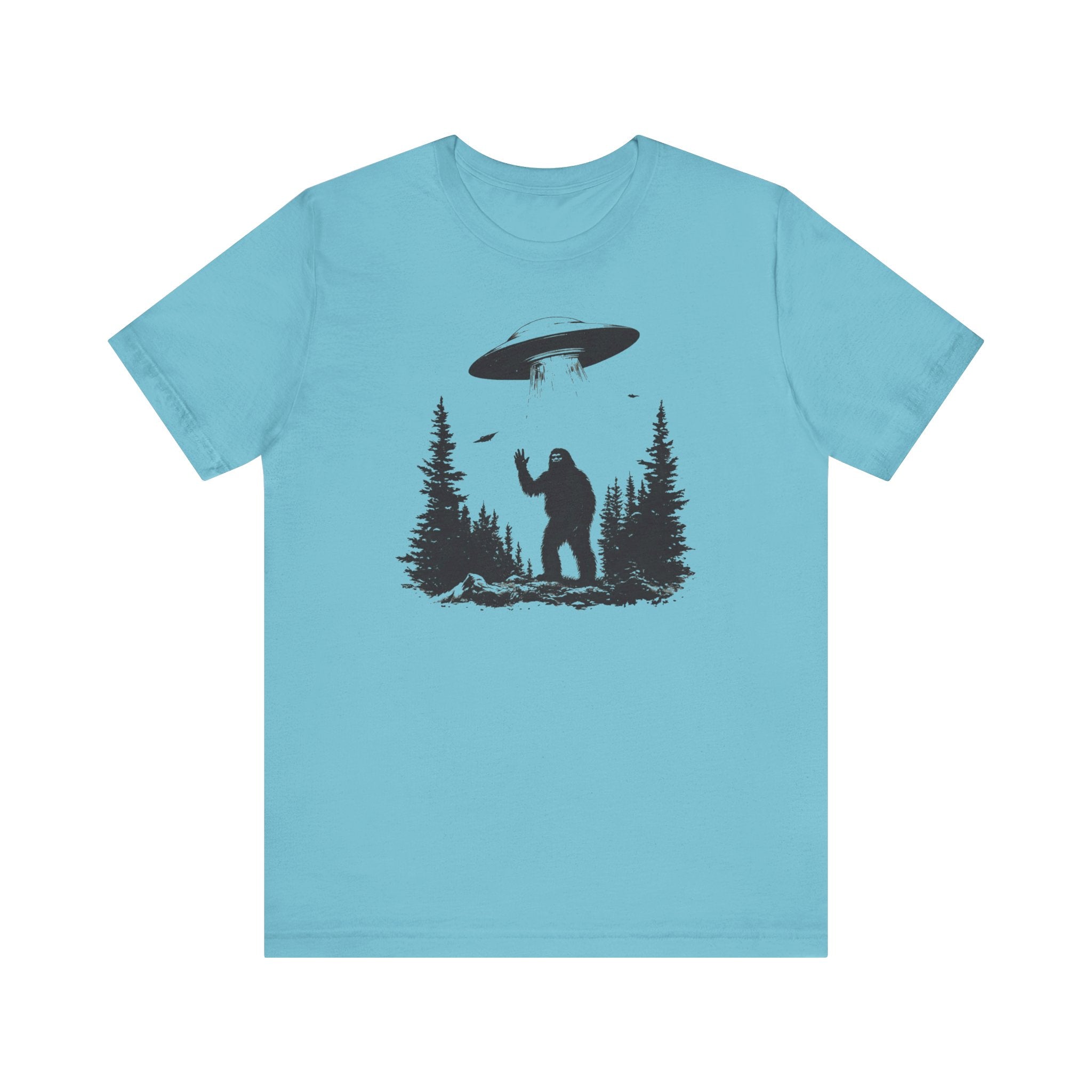 Bigfoot UFO Encounter T-Shirt Funny Alien Design