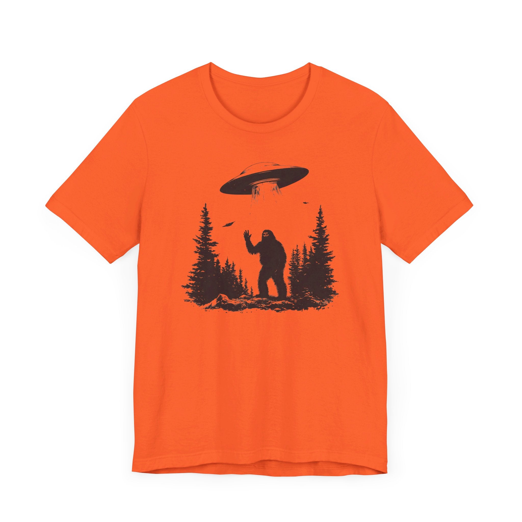 Bigfoot UFO Encounter T-Shirt Funny Alien Design