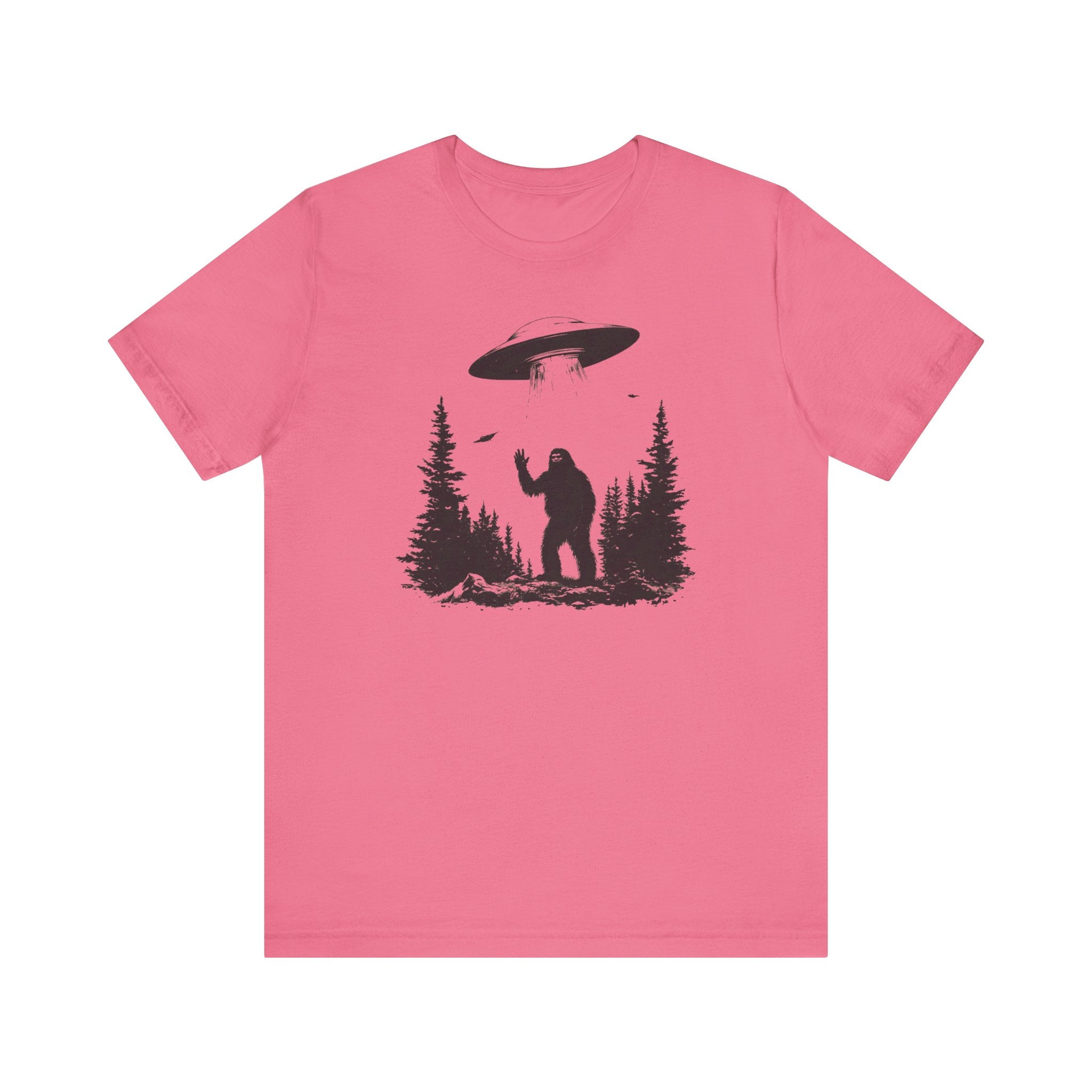 Bigfoot UFO Encounter T-Shirt Funny Alien Design