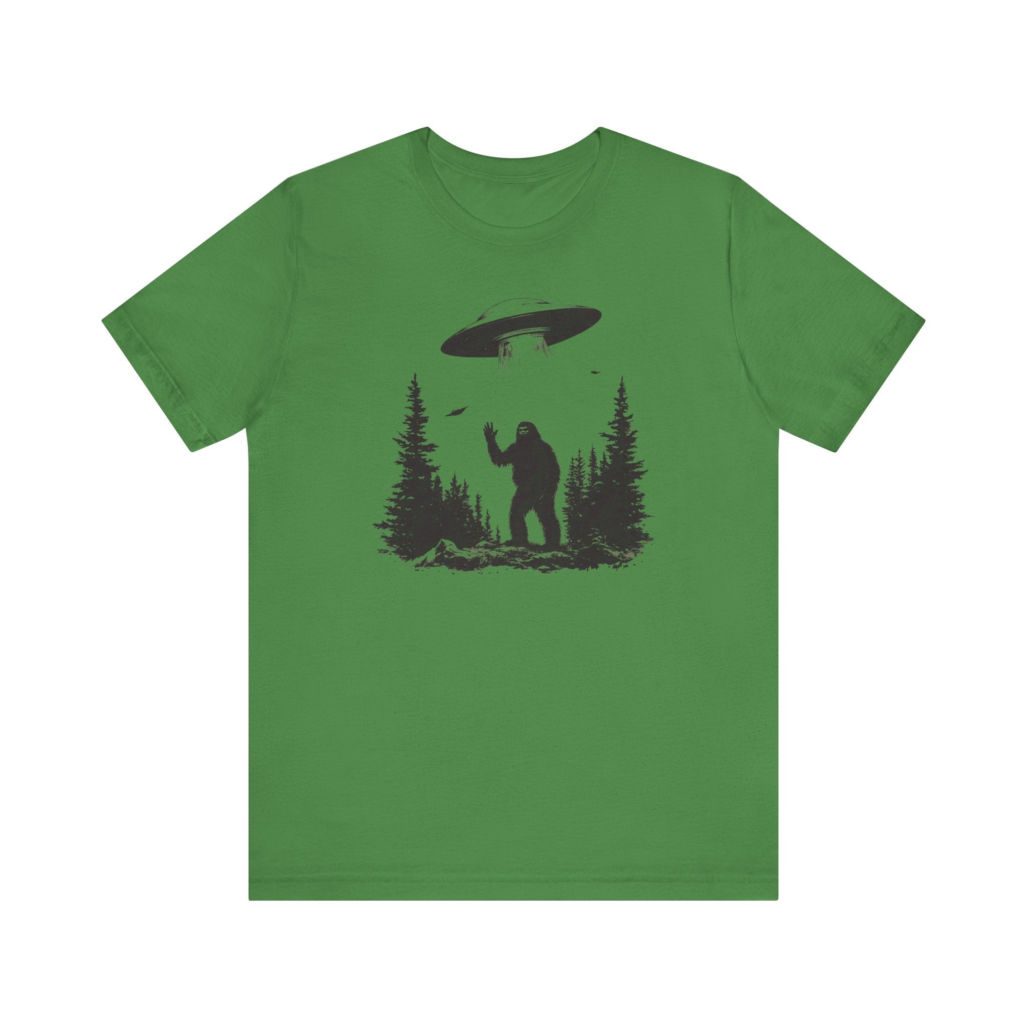 Bigfoot UFO Encounter T-Shirt Funny Alien Design