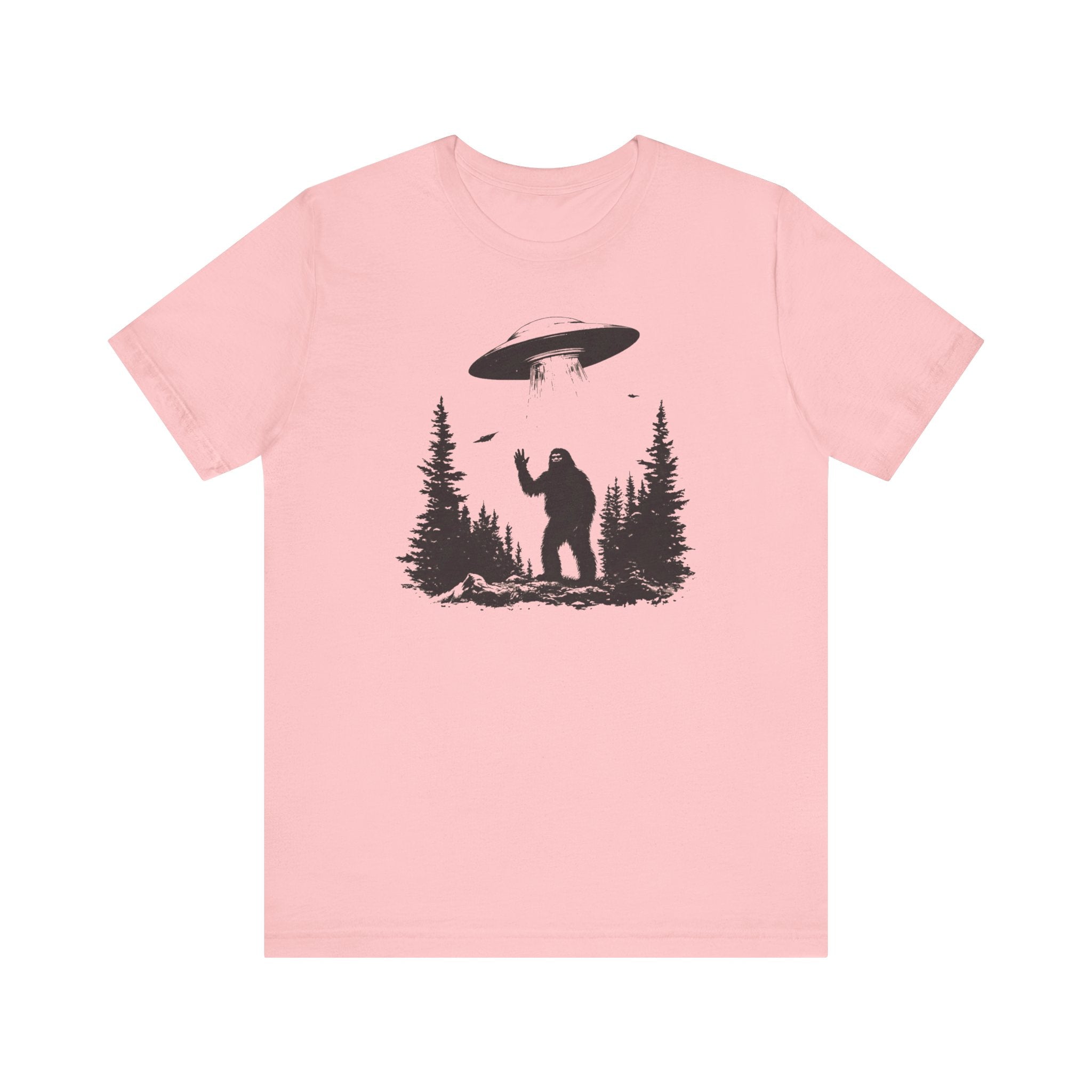 Bigfoot UFO Encounter T-Shirt Funny Alien Design