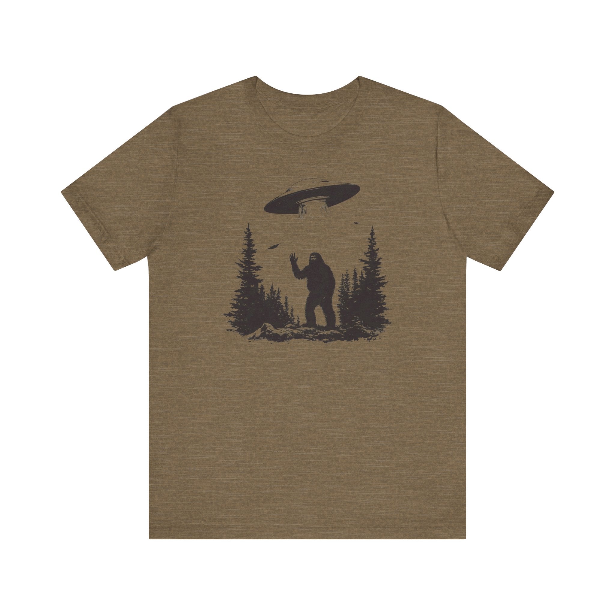 Bigfoot UFO Encounter T-Shirt Funny Alien Design